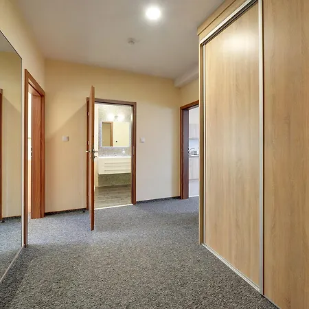 Sun Seasons 24 - Centrum Apartment